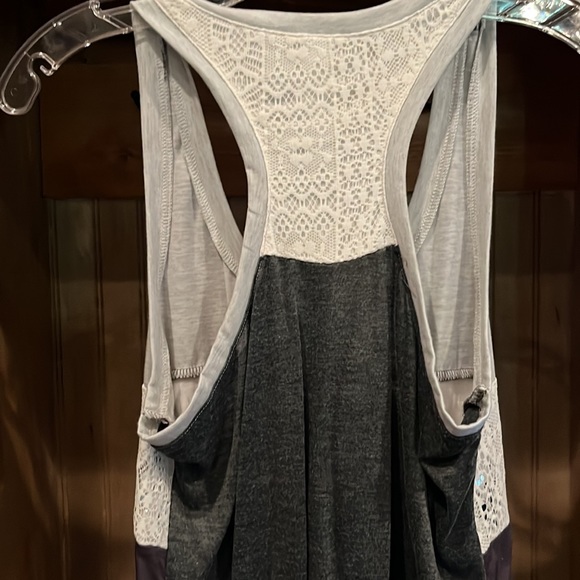 NWOT s/m racer tank - Picture 5 of 6